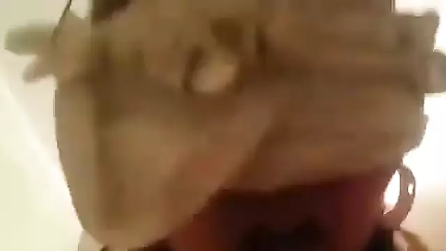 Amateur sex Asian girl with small breasts